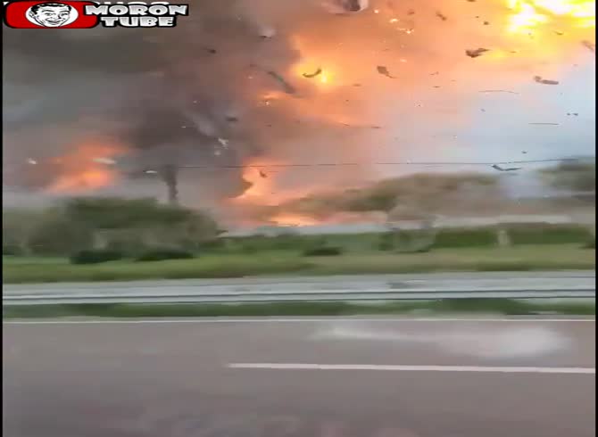 Video :Israel and Hamas' conflict extends to Lebanon